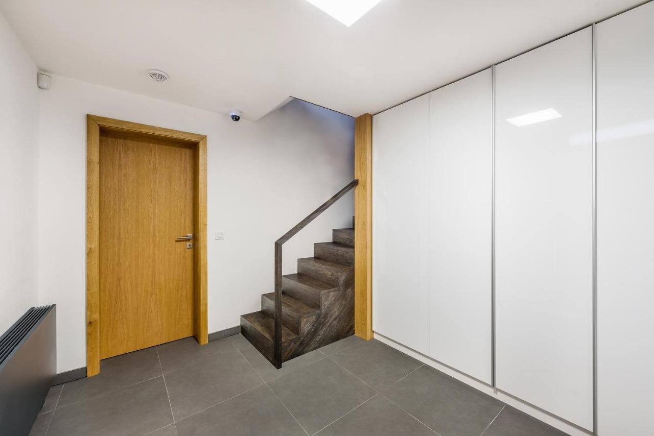 Modern Apartment In A Picturesque 15Th-Century Building Praga Zewnętrze zdjęcie